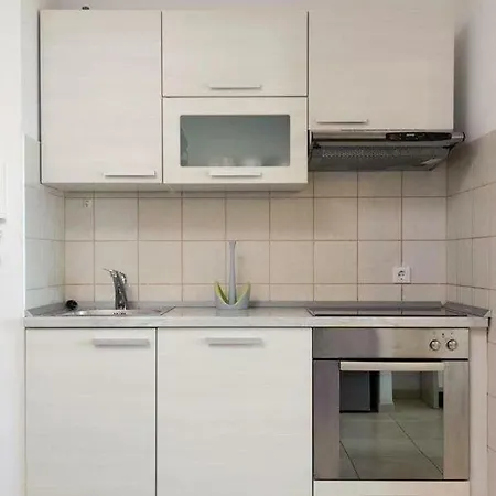 Guest house Bellevue Postira