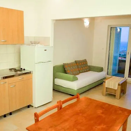 Guest house Bellevue Postira